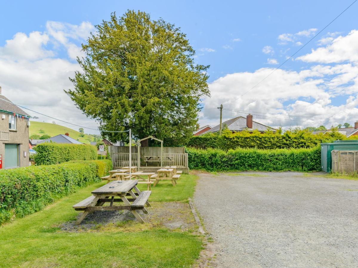 Yew Tree Cottage Welshpool Exterior photo